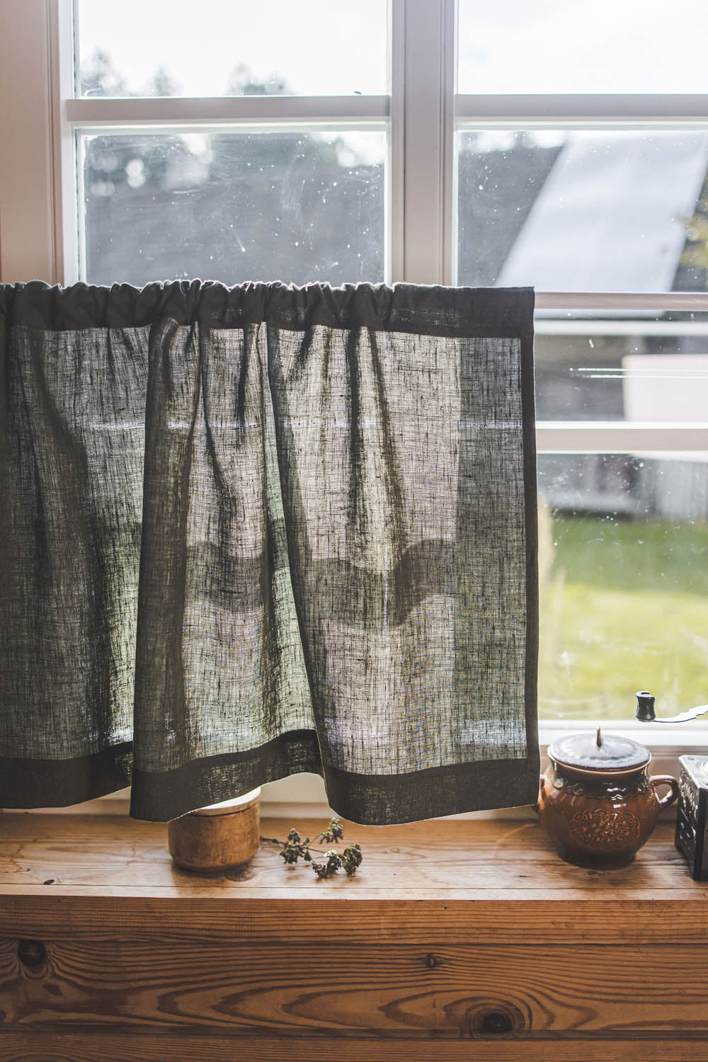 Forest green linen cafe curtain