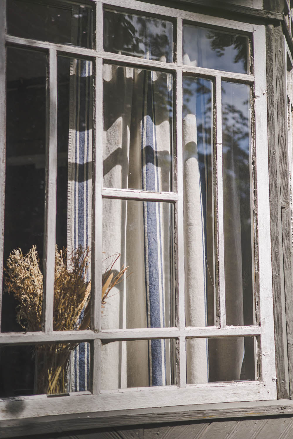 French style linen curtain with blue stripes