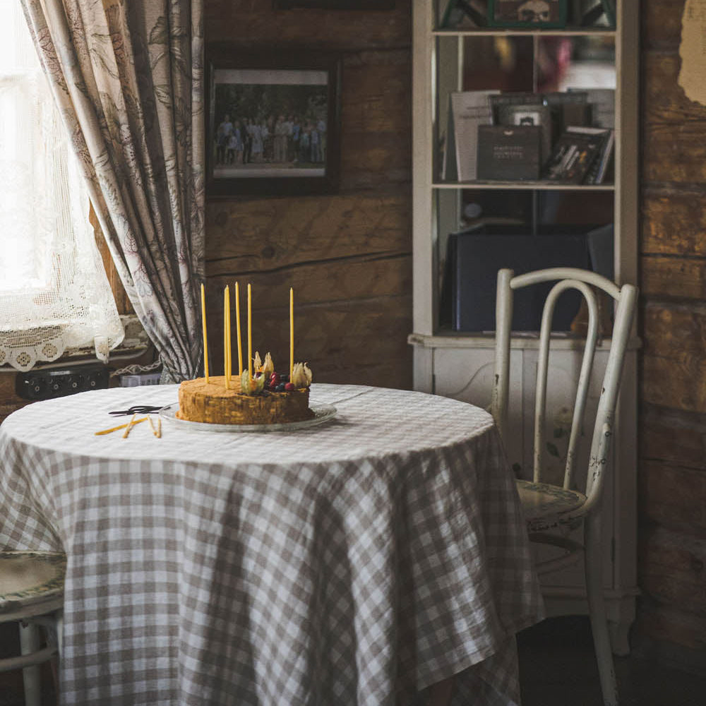 Natural checkered linen tablecloth