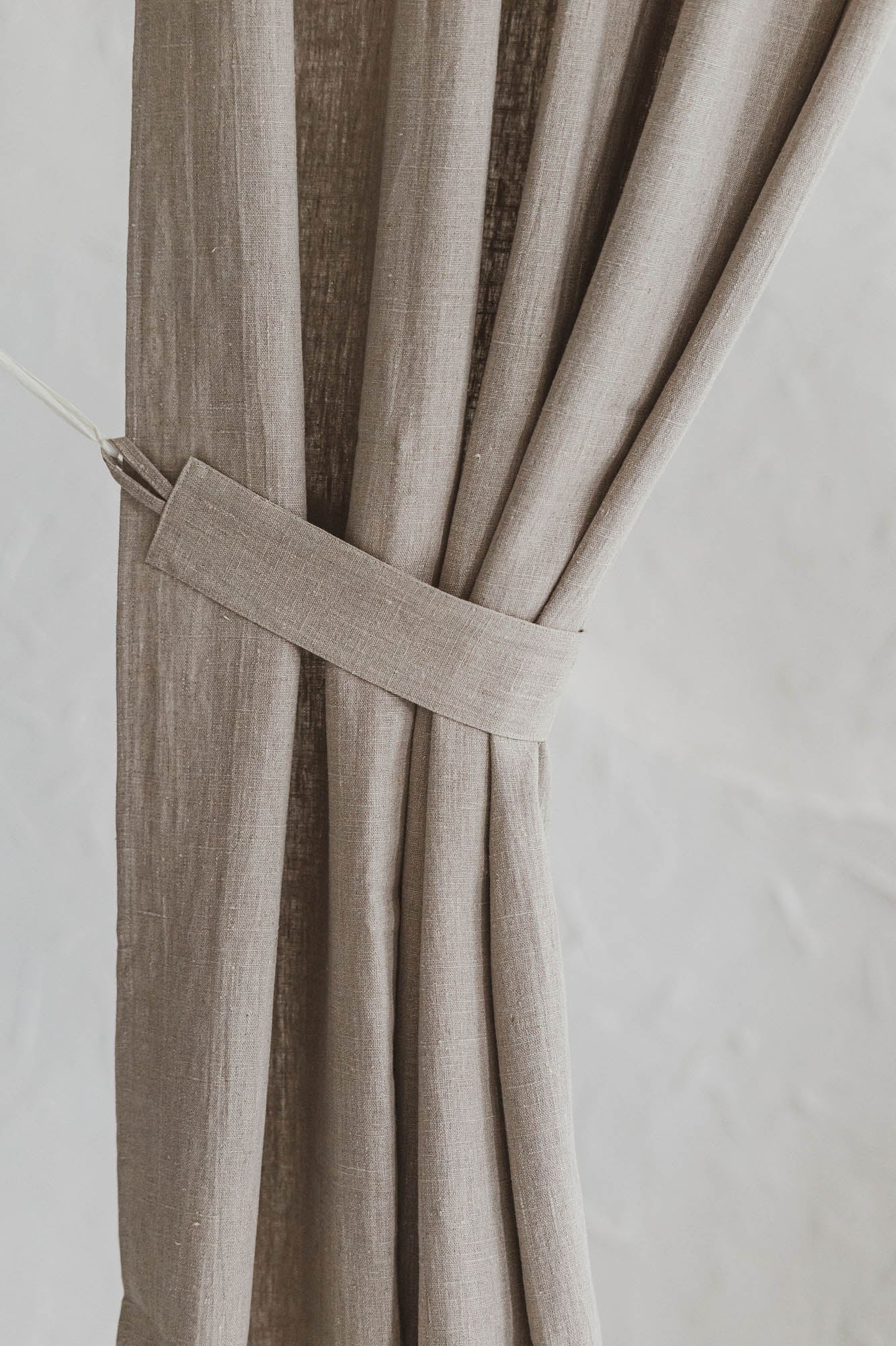 Set of 2 Linen Curtain Tie-Backs for Heavyweight Curtains