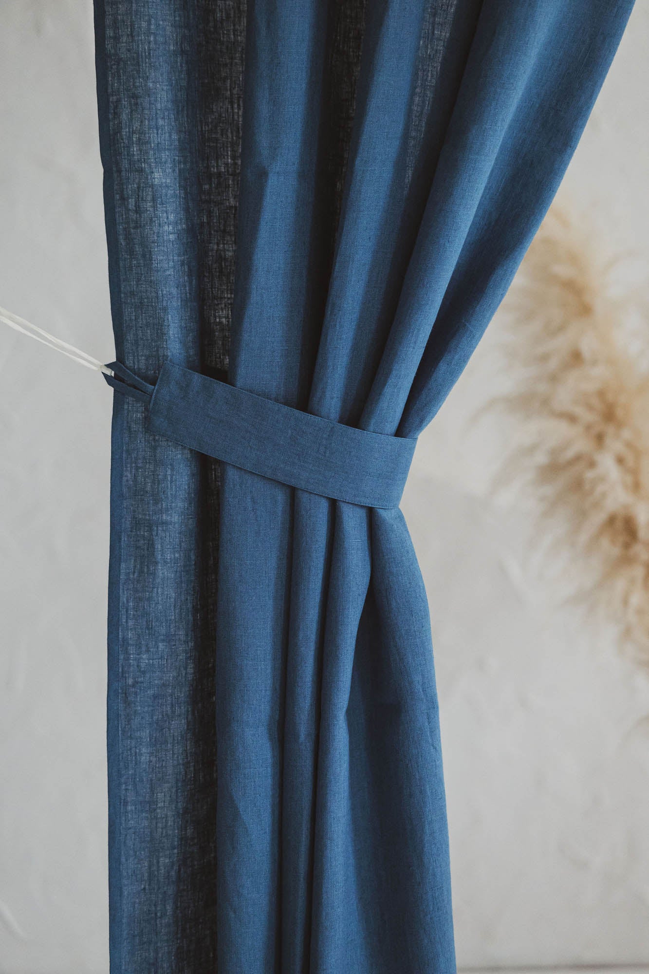 Set of 2 Linen Curtain Tie-Backs for Midweight Curtains