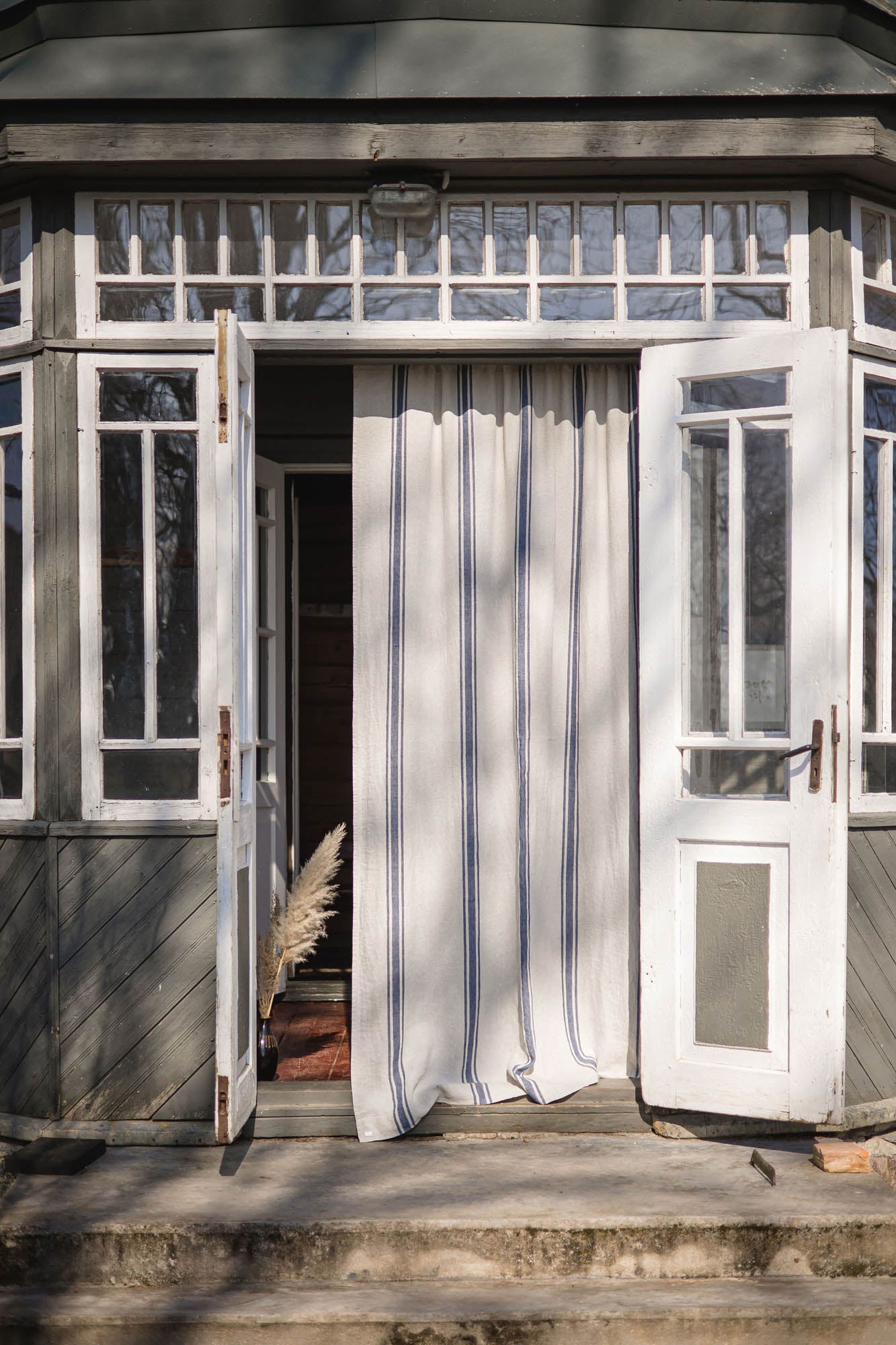 Linen curtain with blue stripes, cotton lining, and multifunctional heading tape