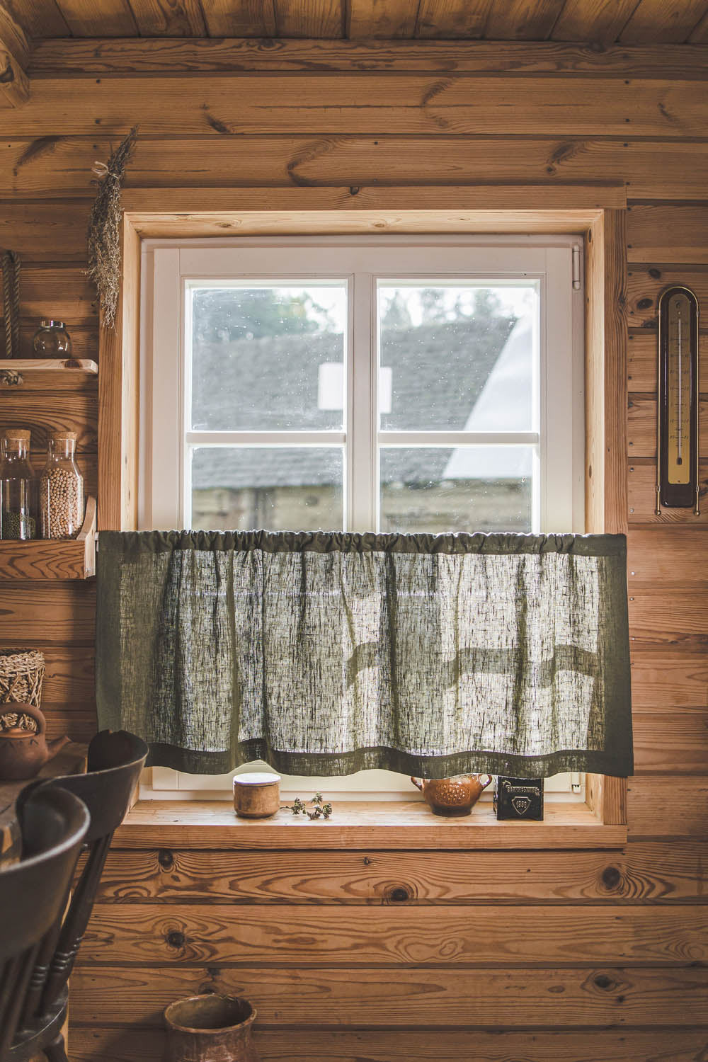 Heavyweight forest green linen cafe curtain