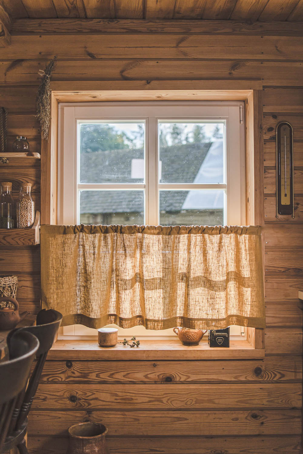 Heavyweight camel linen cafe curtain