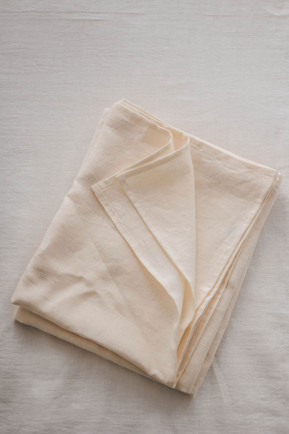 Cream linen flat sheet