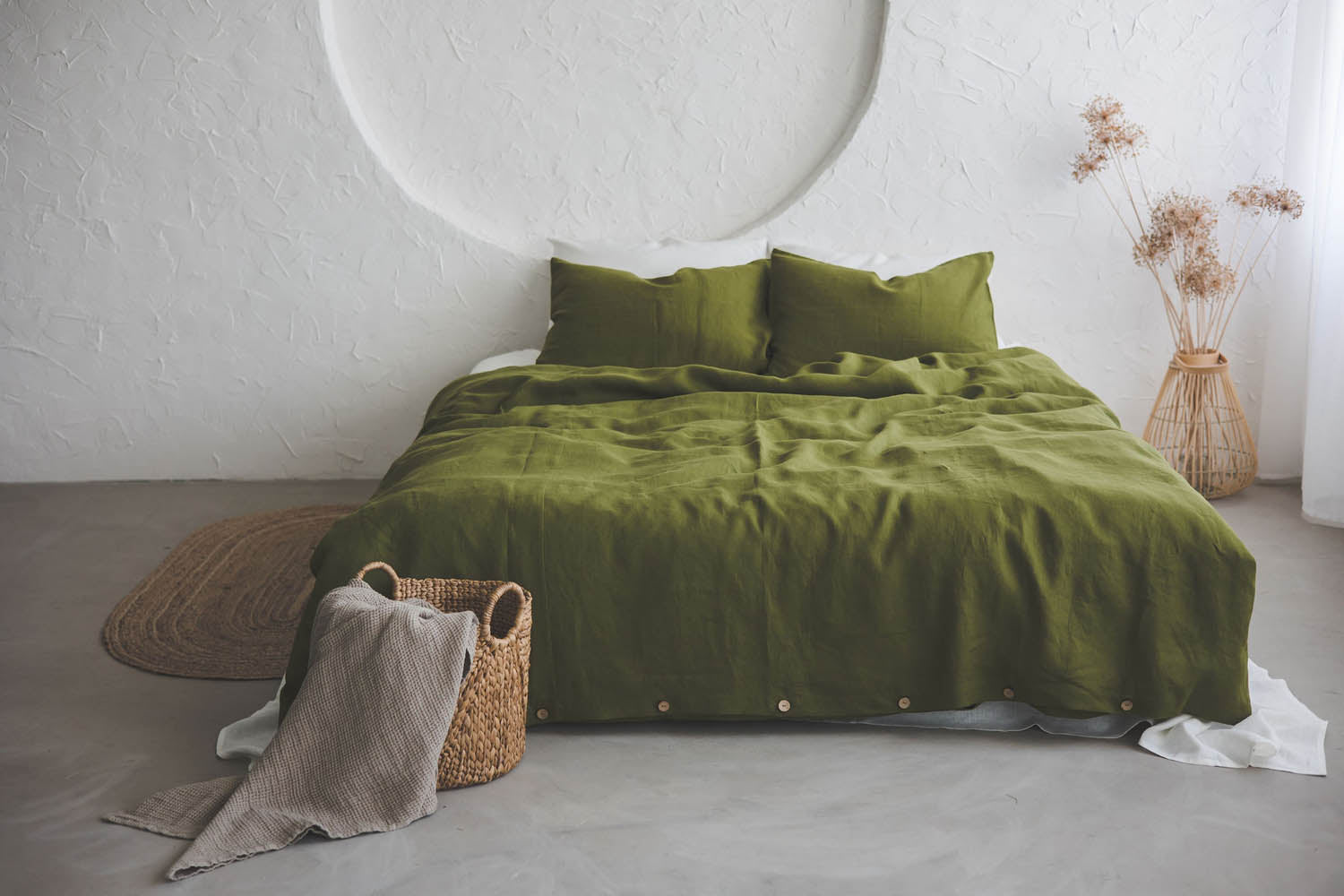 Moss green linen duvet cover with buttons