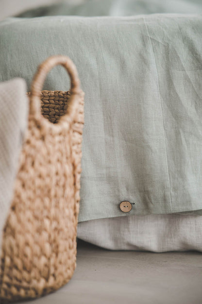 Frosty green linen duvet cover with buttons