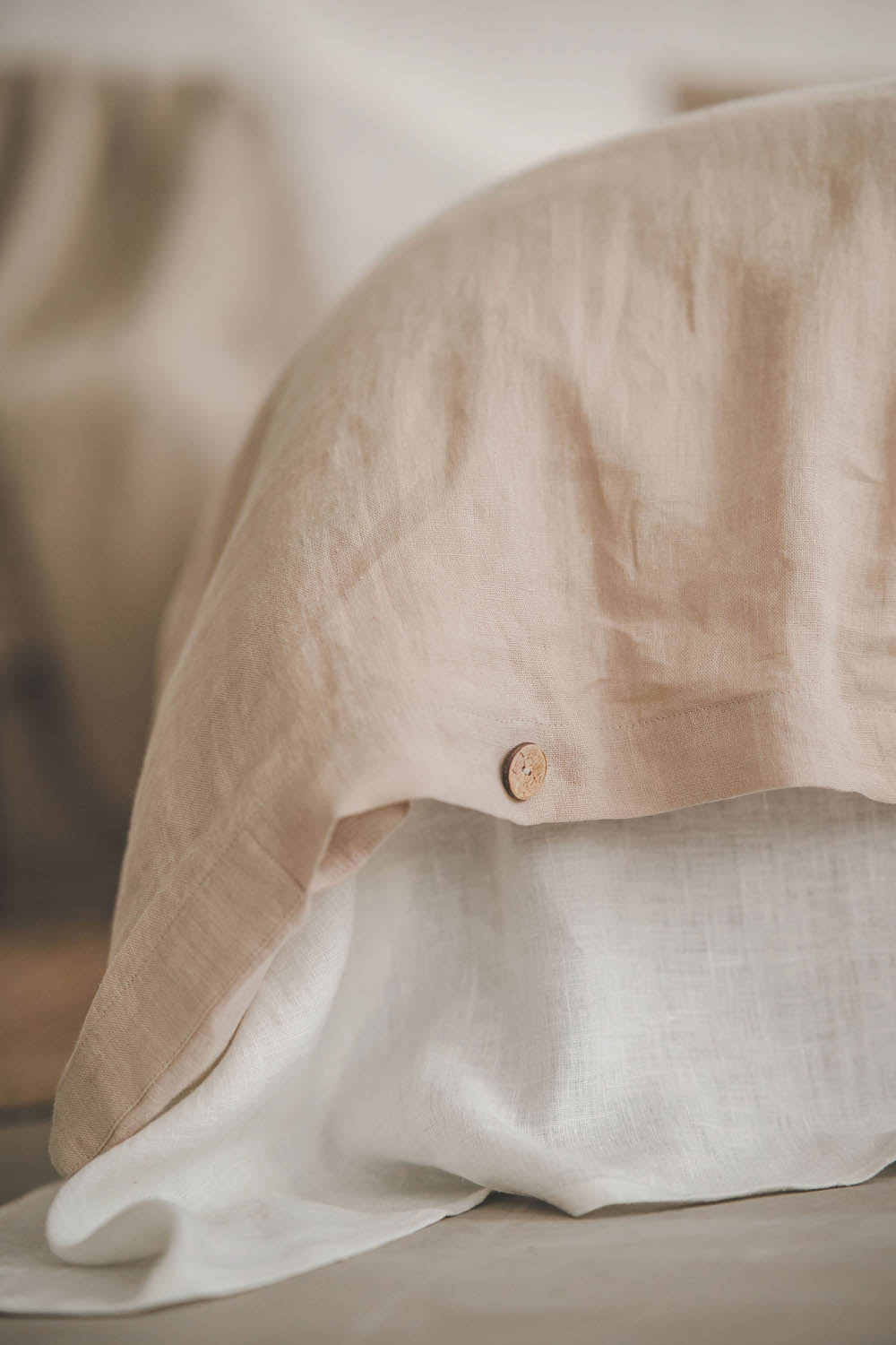 Sand linen duvet cover with buttons