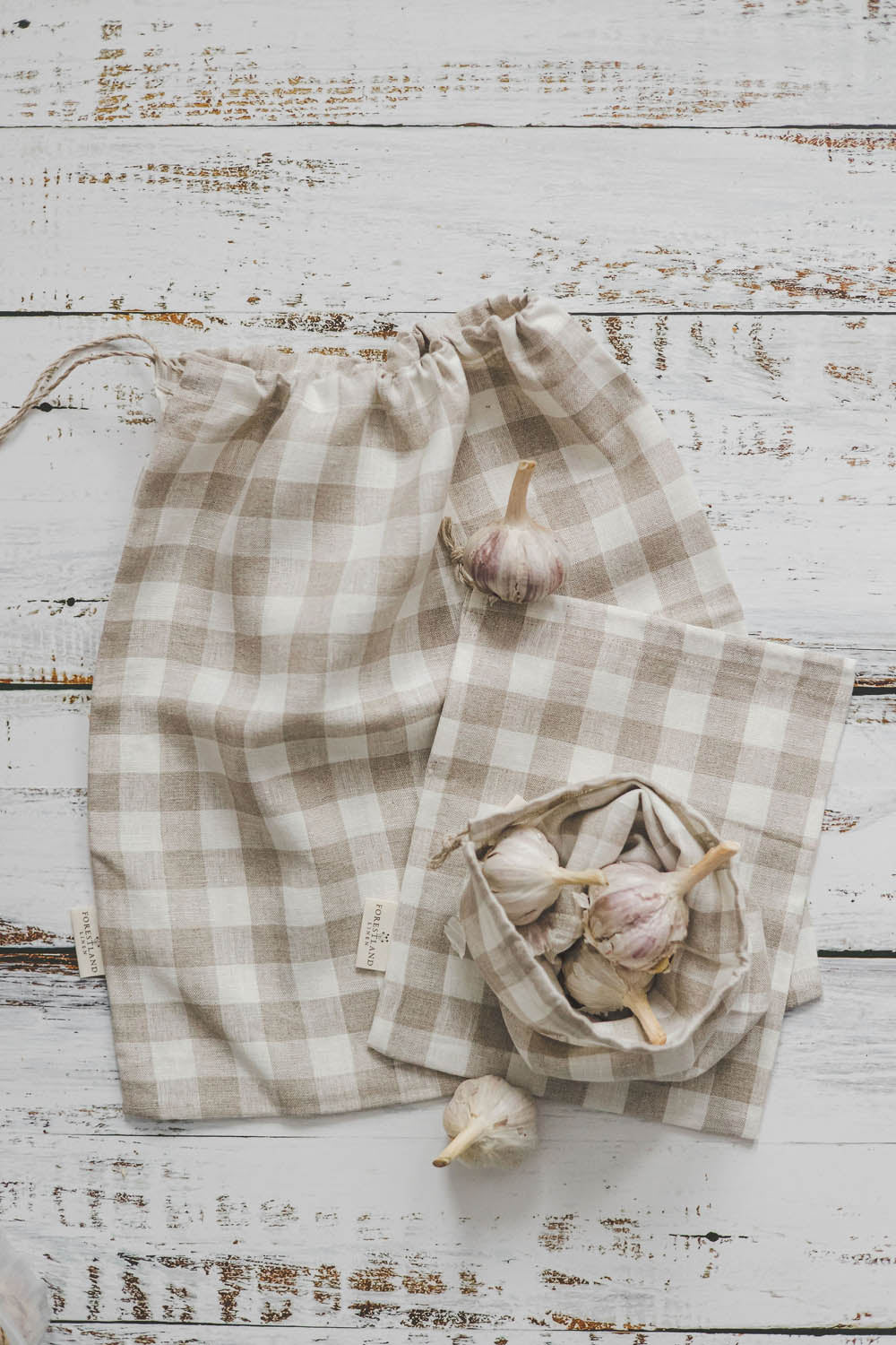 Checkered linen bread bag