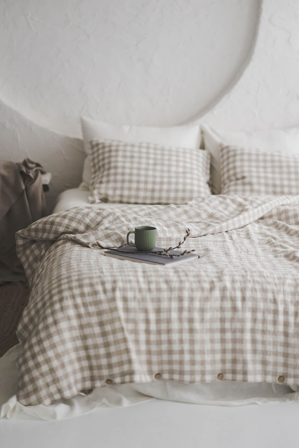 Checkered linen duvet cover with buttons