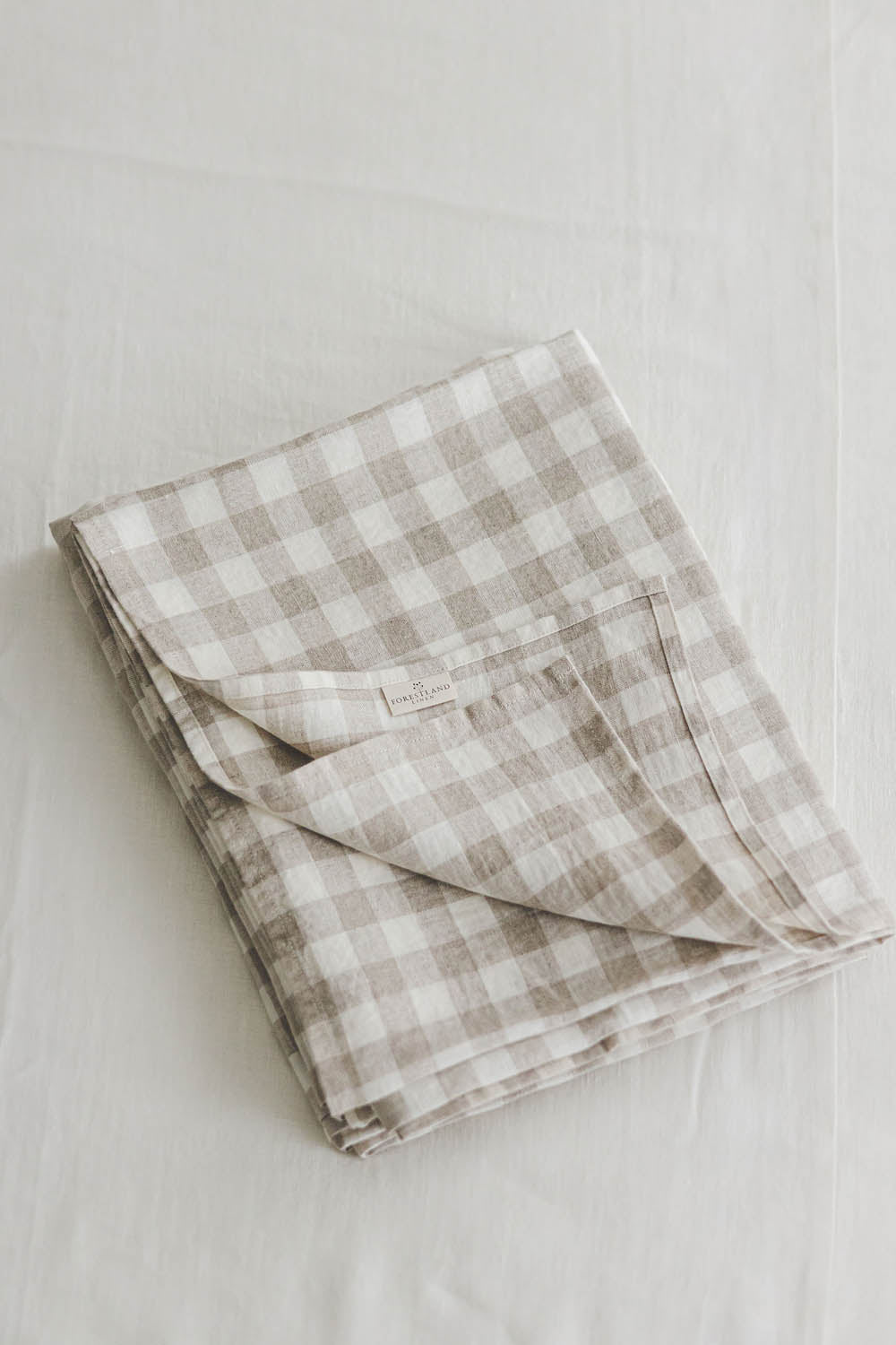 Checkered linen flat sheet