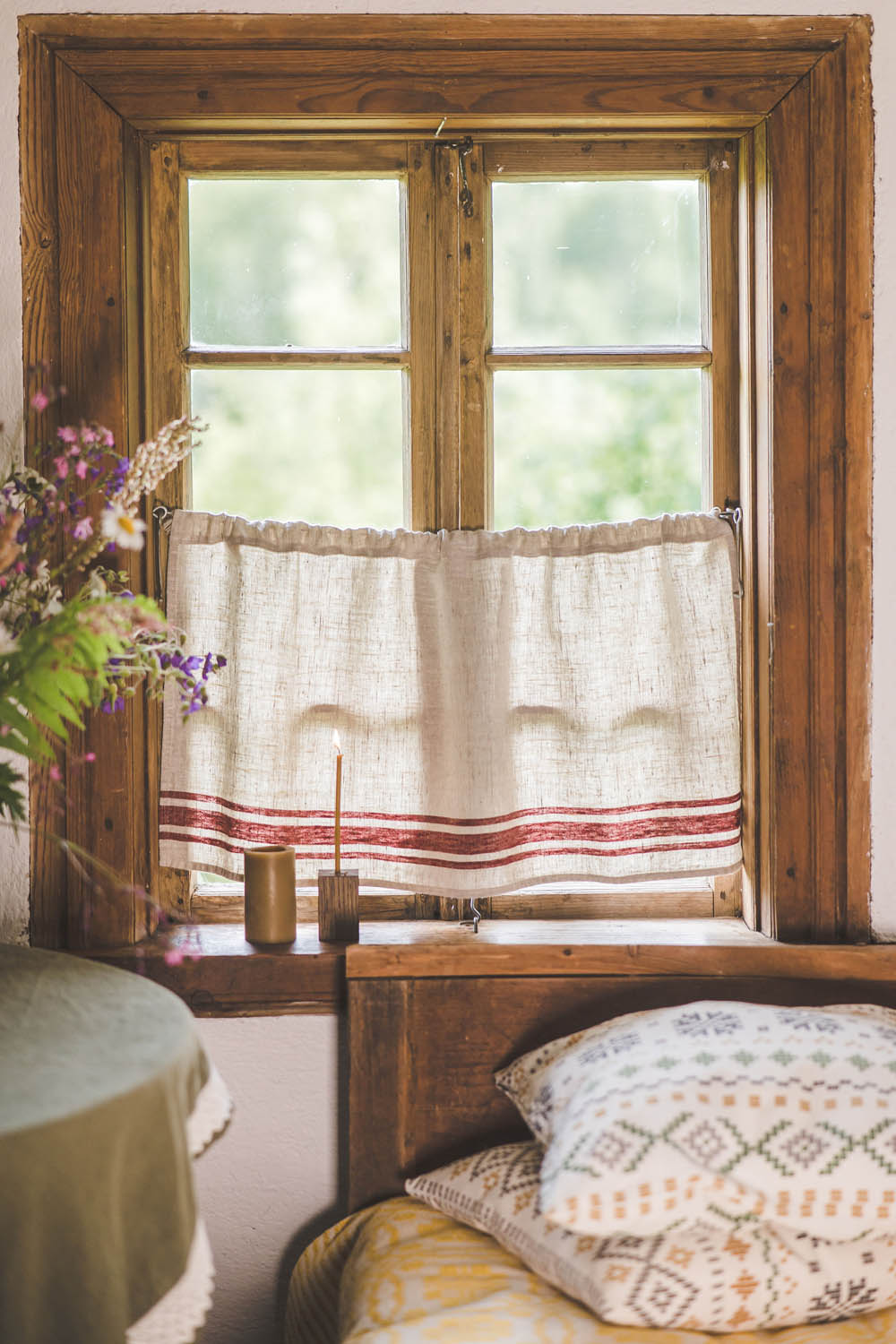 French style linen cafe curtain with cherry red stripes