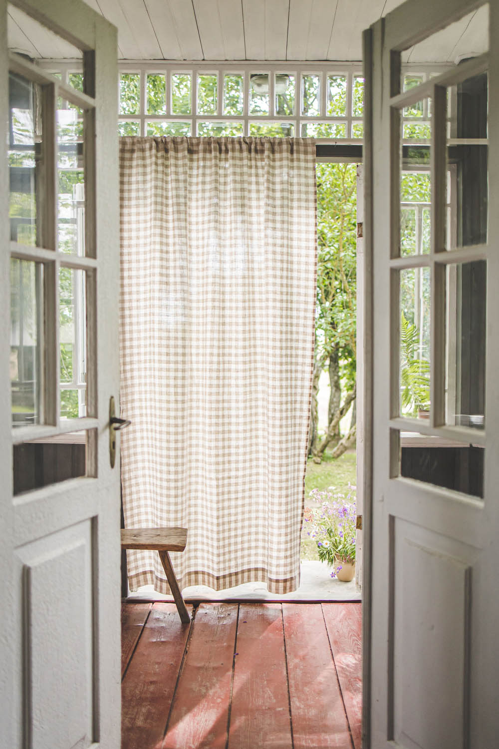 Checkered linen curtain