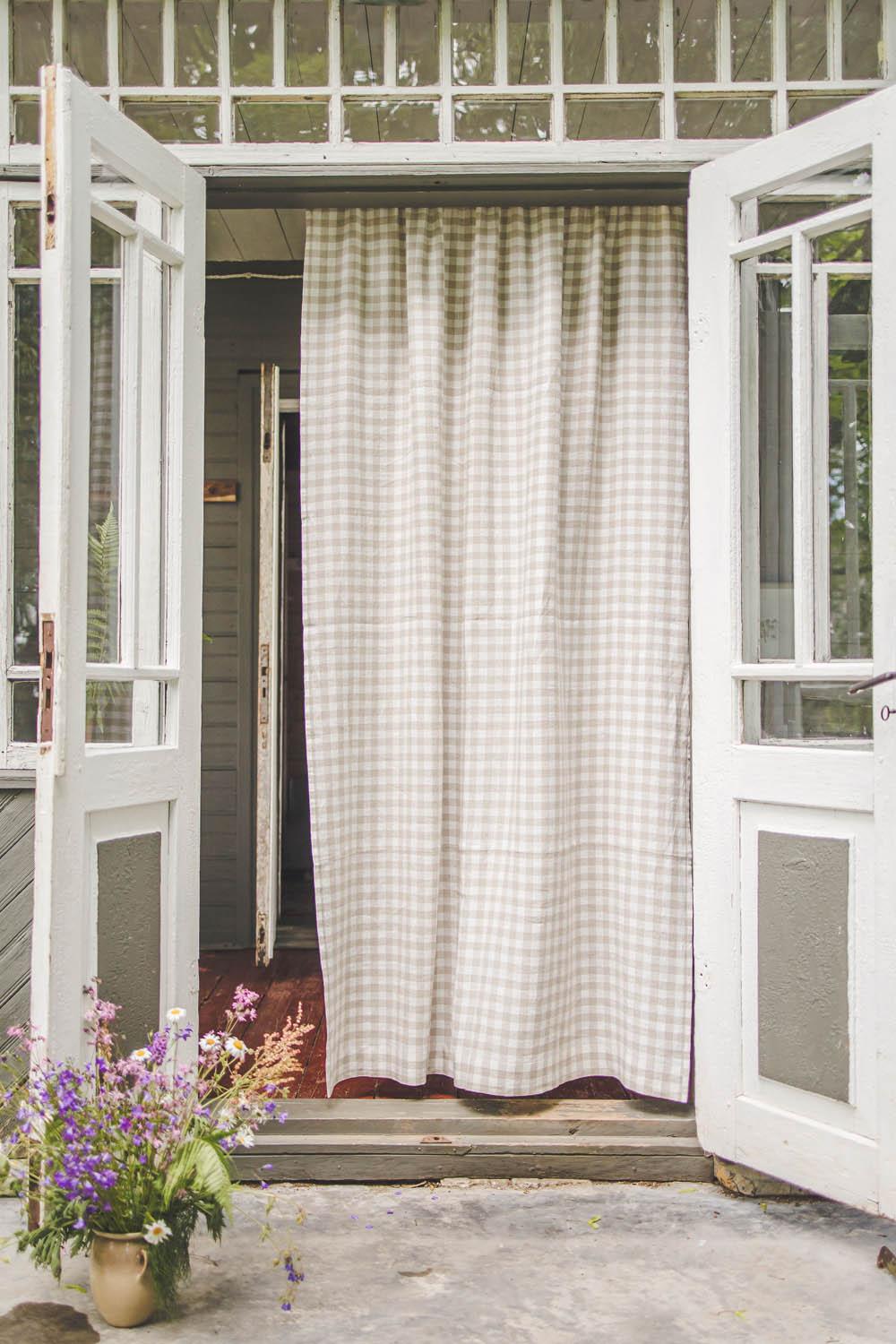 Checkered linen curtain