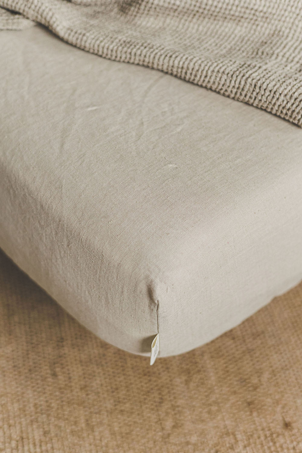 Sand linen fitted sheet