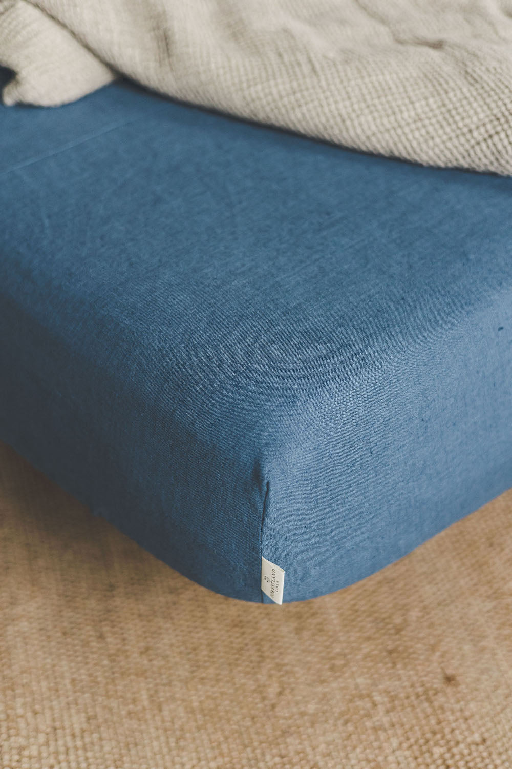 Cornflower blue linen fitted sheet