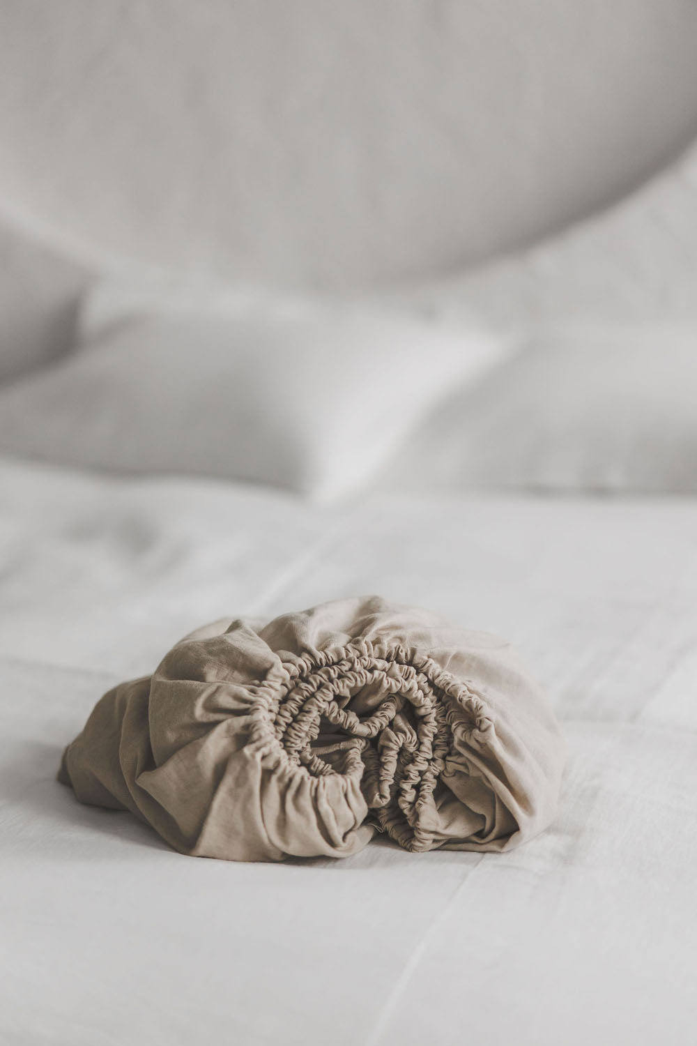 Sand linen fitted sheet