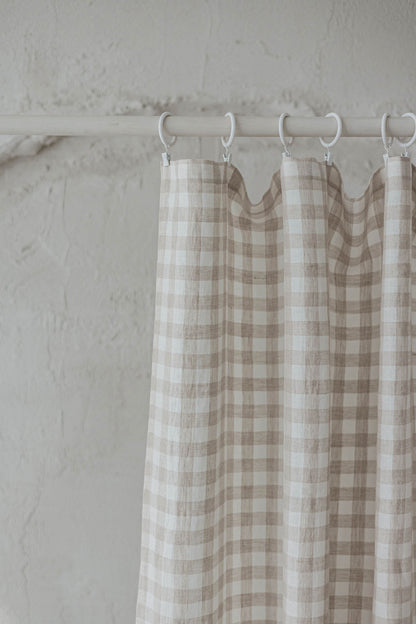 Checkered linen curtain with simple hem, for clips