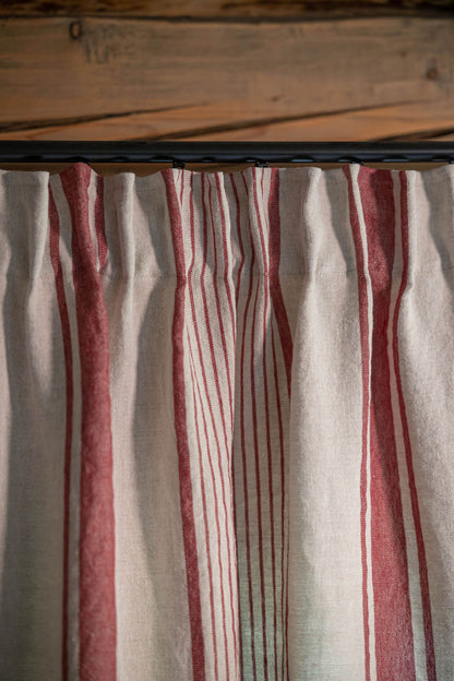 Pencil pleat linen curtain – French style with cherry red stripes