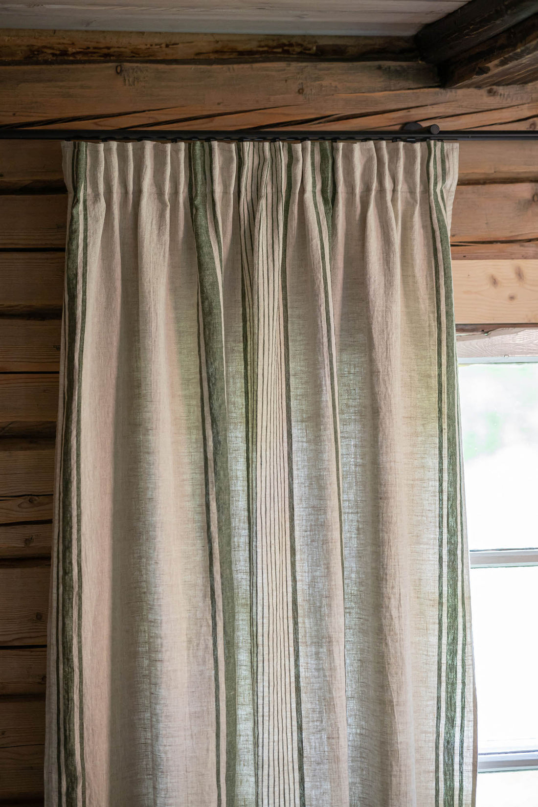 Pencil pleat linen curtain – French style with green stripes