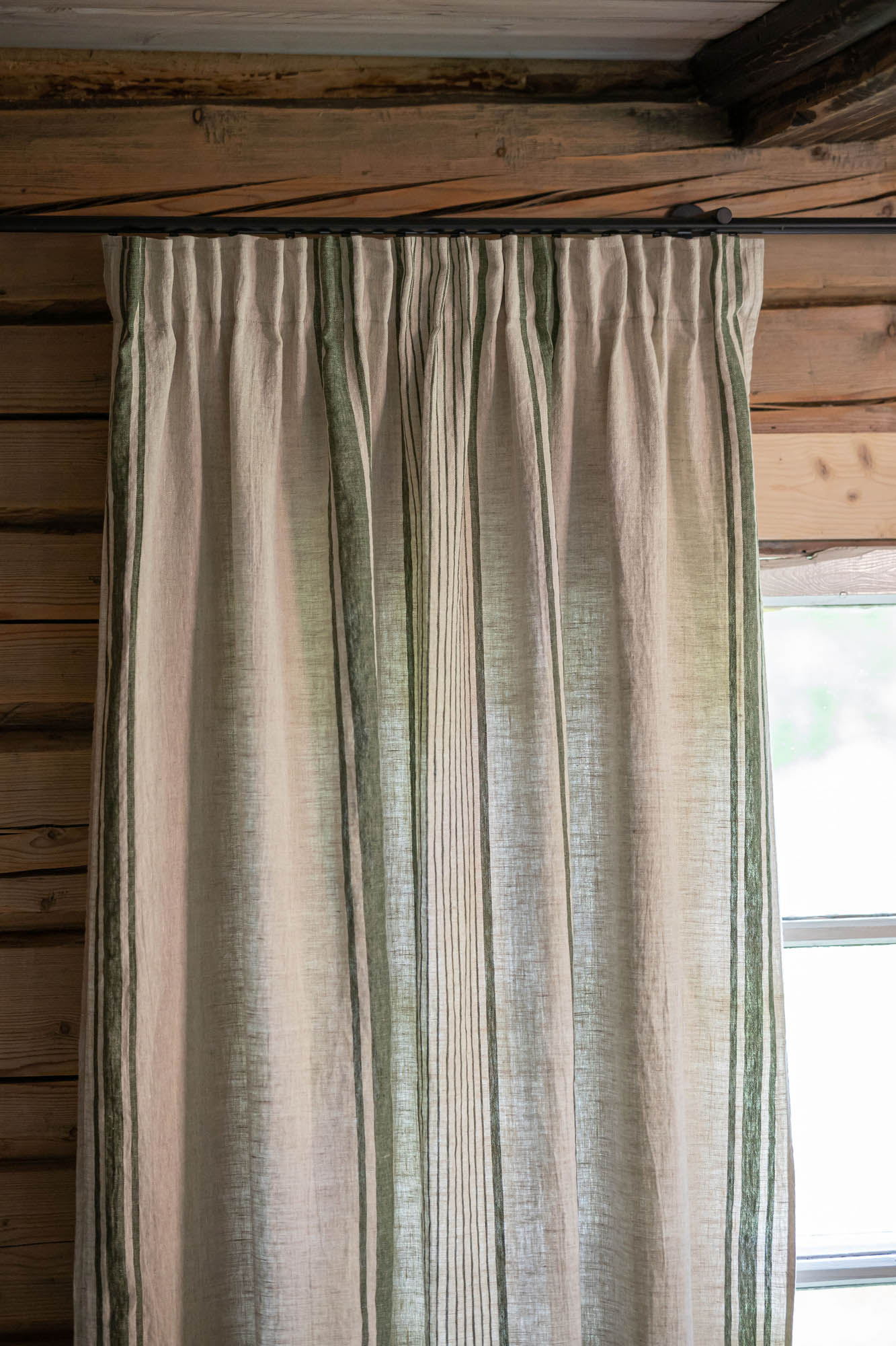 Pencil pleat linen curtain – French style with green stripes