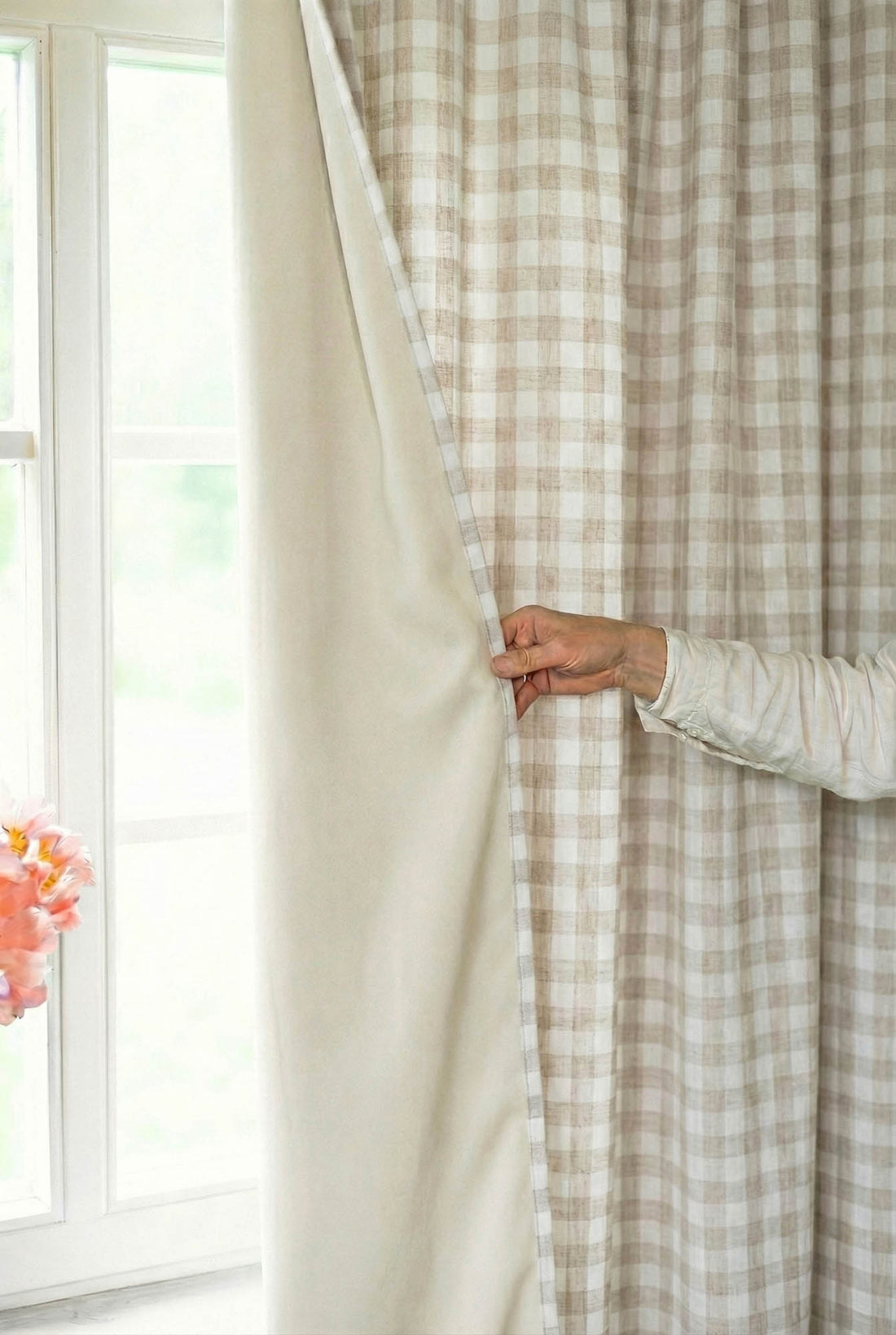 Checkered linen blackout curtain with multifunctional heading tape