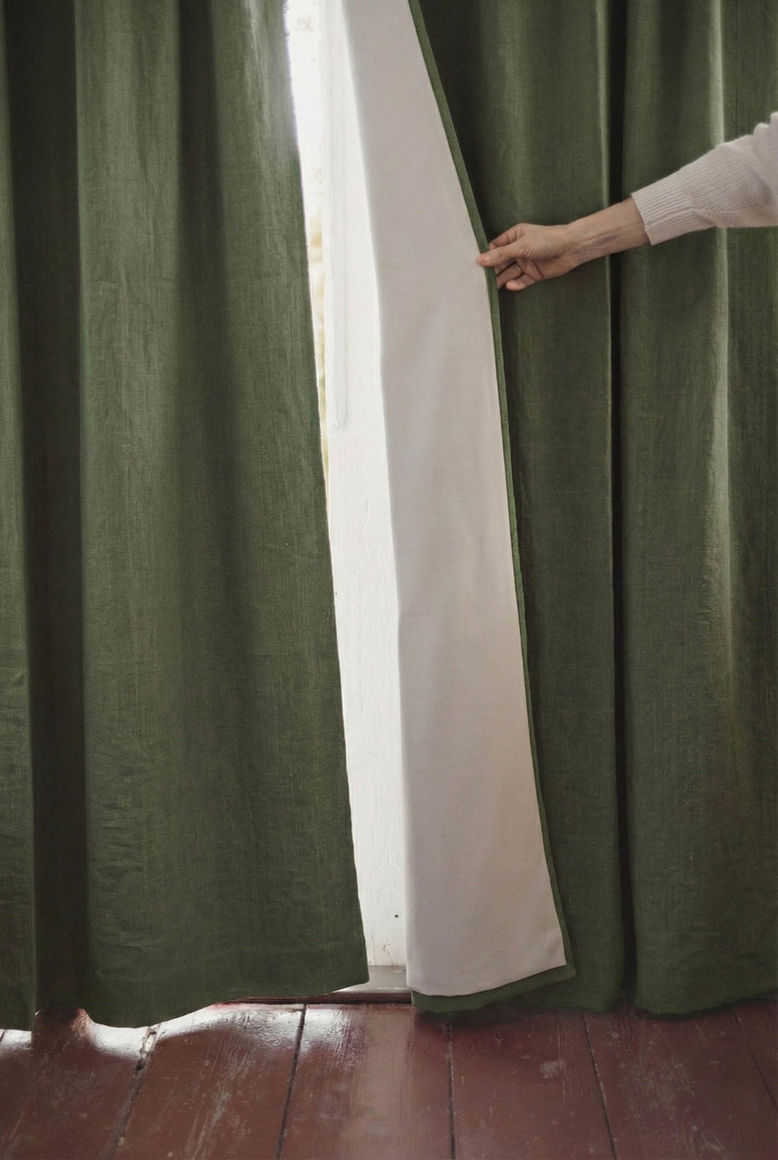 Heavyweight forest green linen blackout curtain with multifunctional heading tape