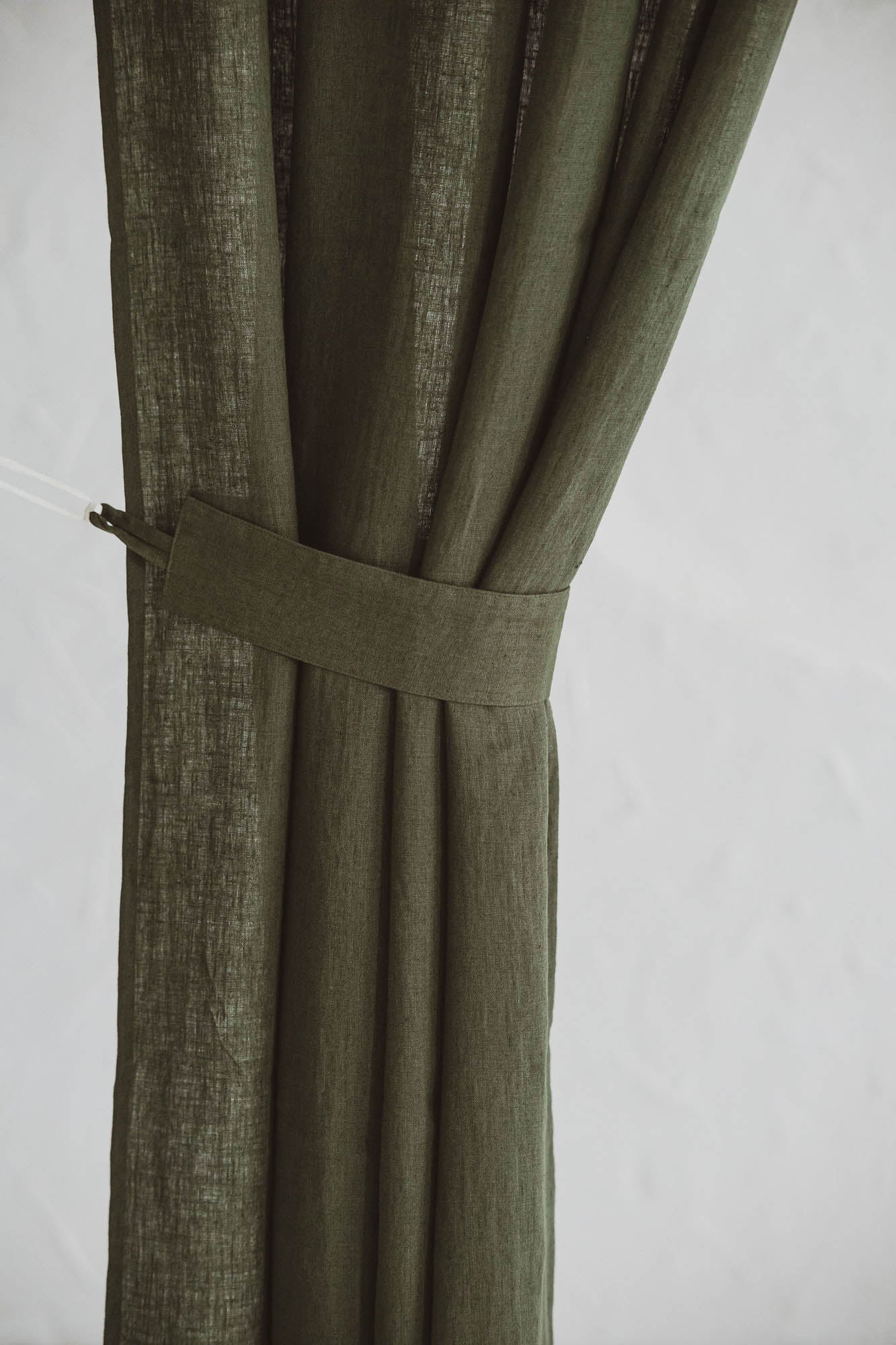 Set of 2 Linen Curtain Tie-Backs for Heavyweight Curtains