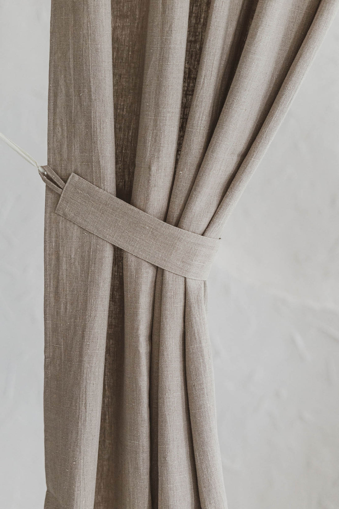Set of 2 Linen Curtain Tie-Backs for Heavyweight Curtains
