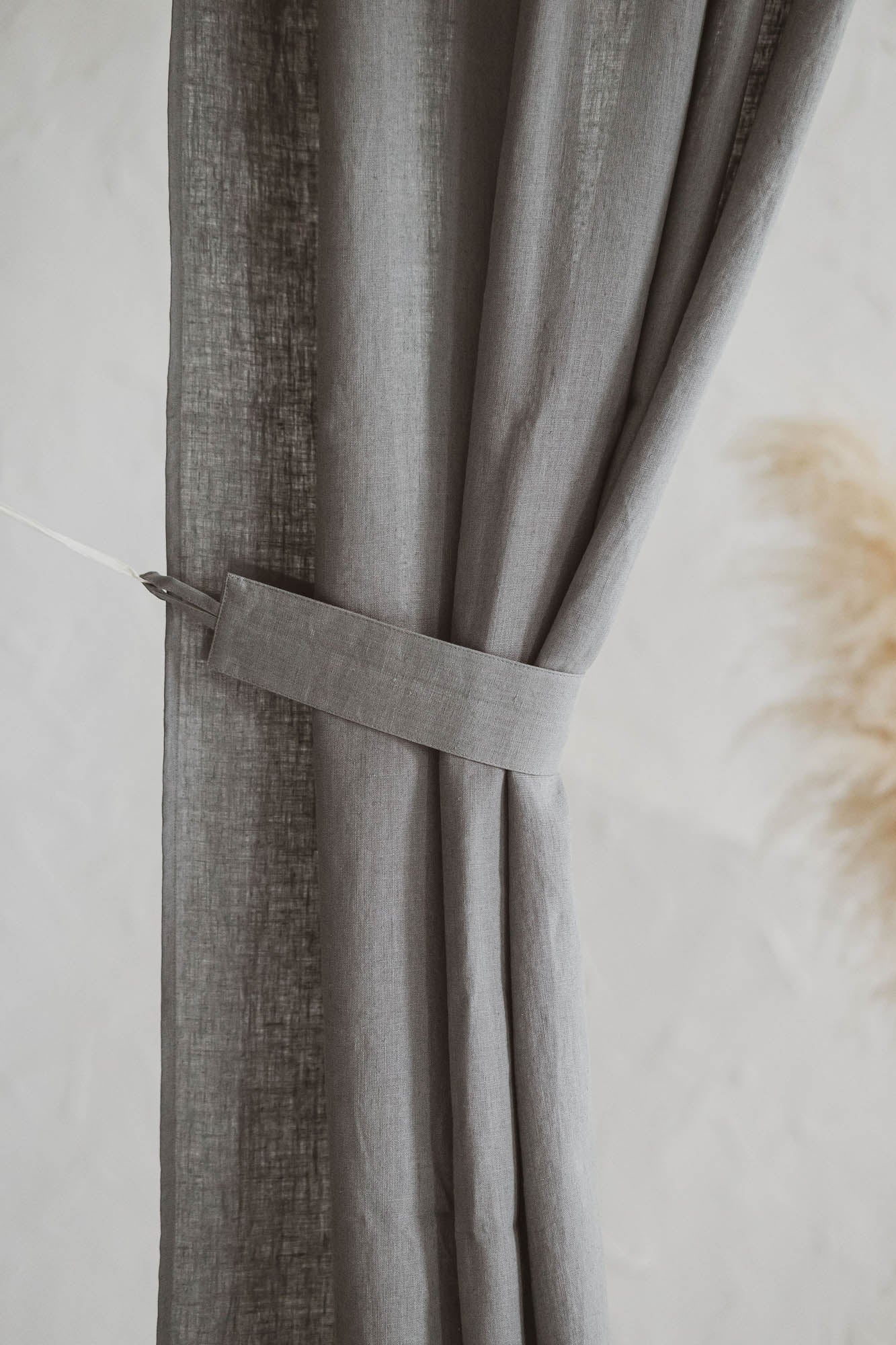 Set of 2 Linen Curtain Tie-Backs for Midweight Curtains