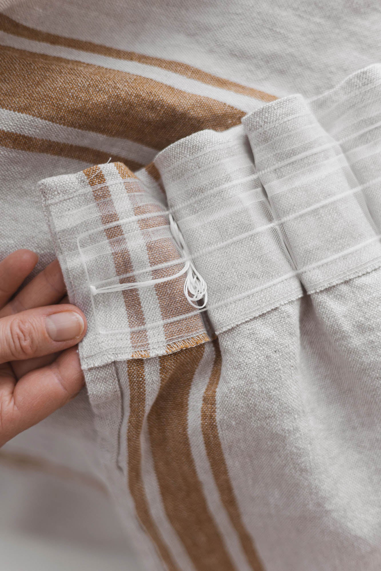 Pencil pleat linen curtain – French style with golden stripes