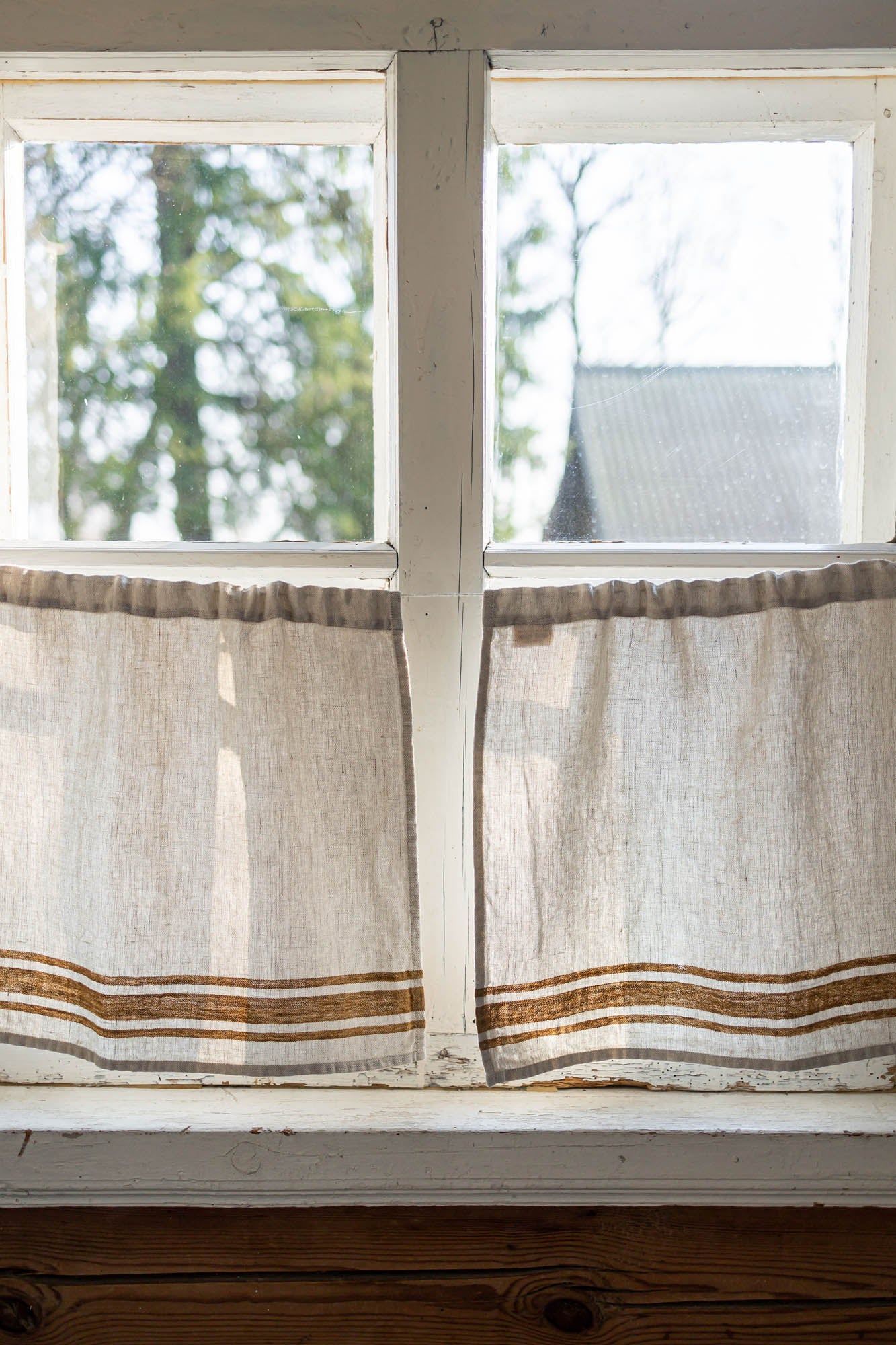 French style linen cafe curtain with golden stripes