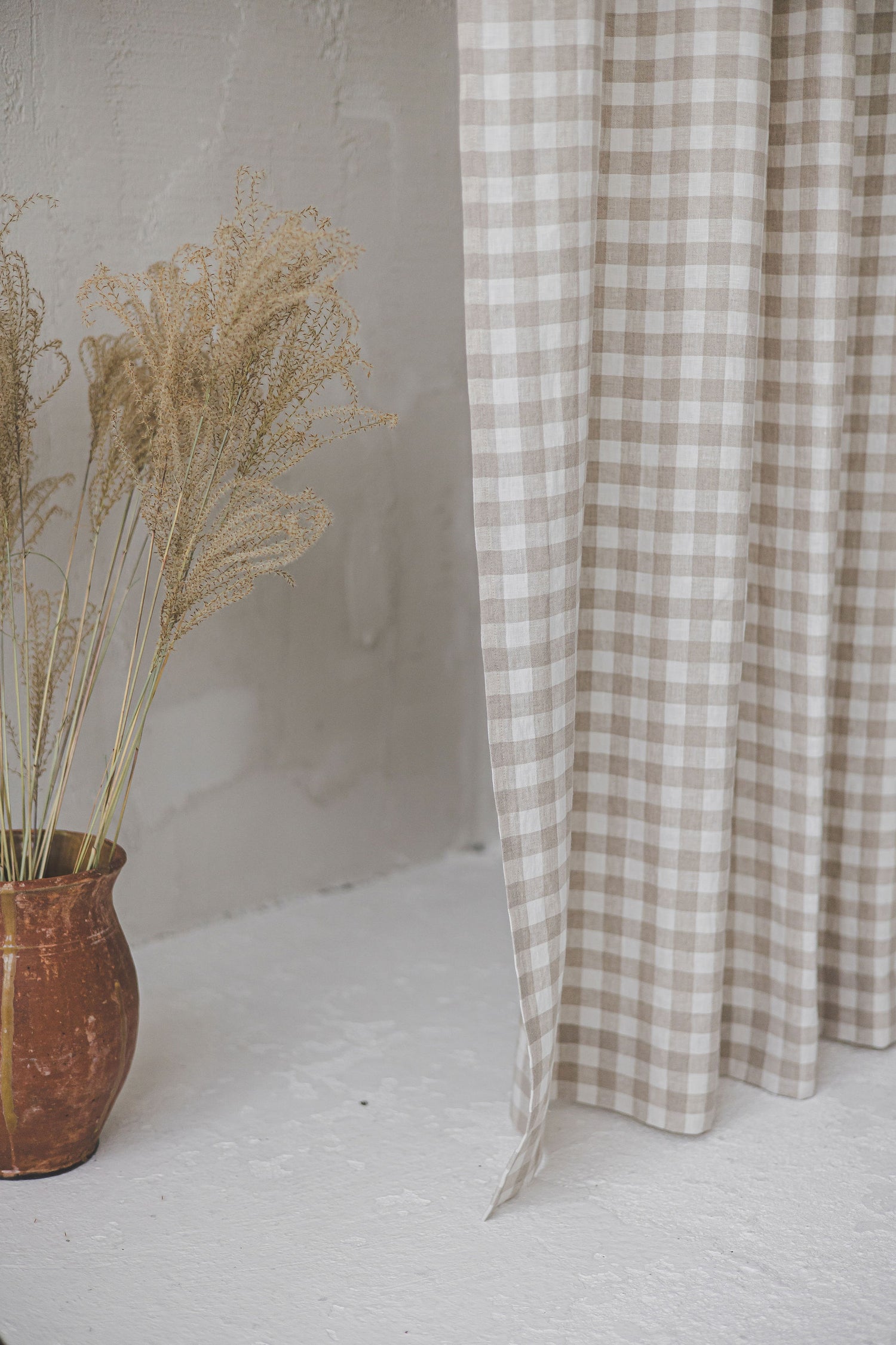 Checkered linen curtain