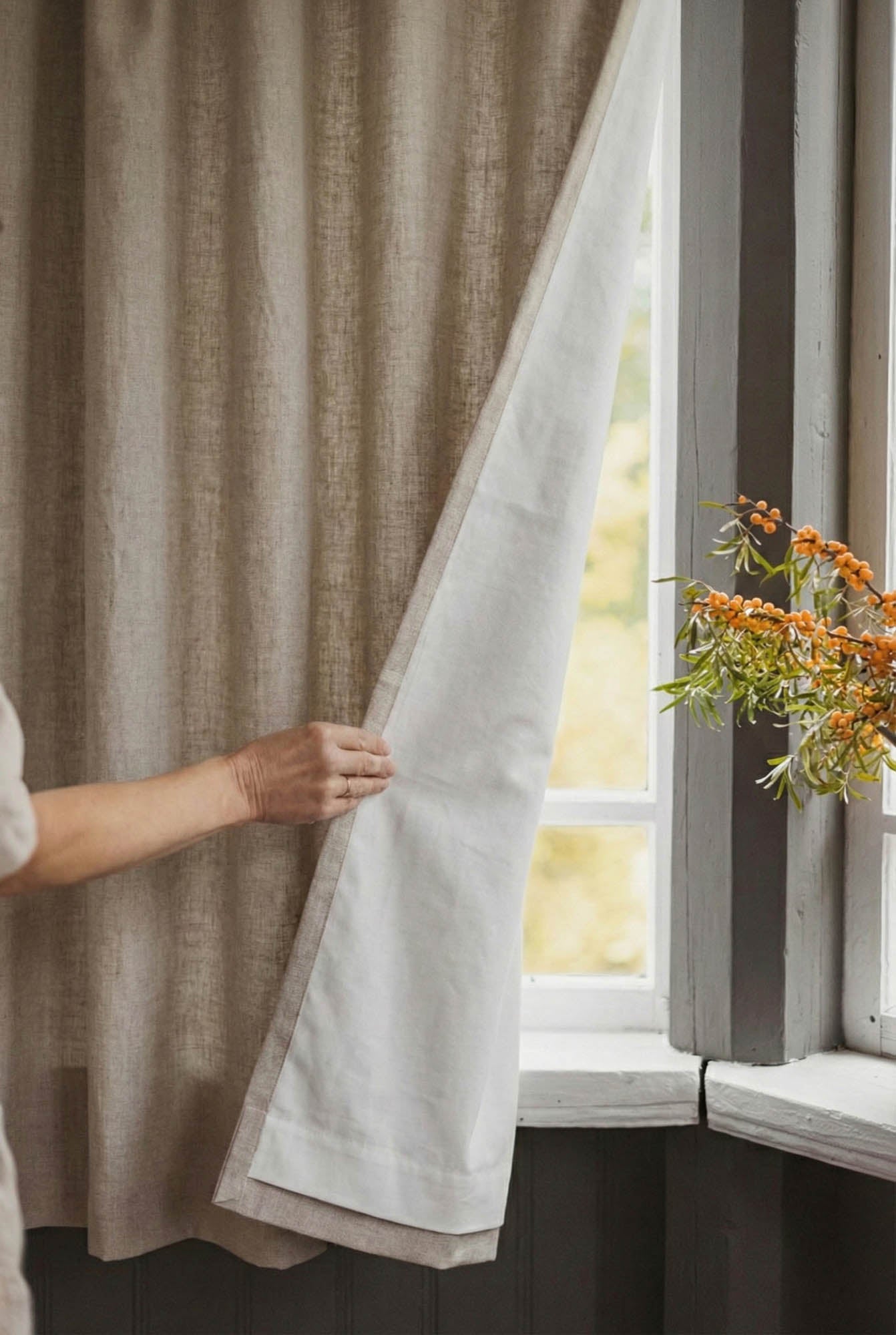 Natural linen curtain with cotton lining and multifunctional heading tape