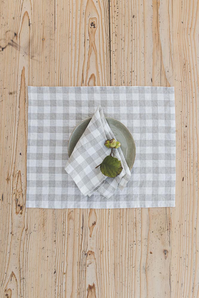 Natural checkered linen napkins