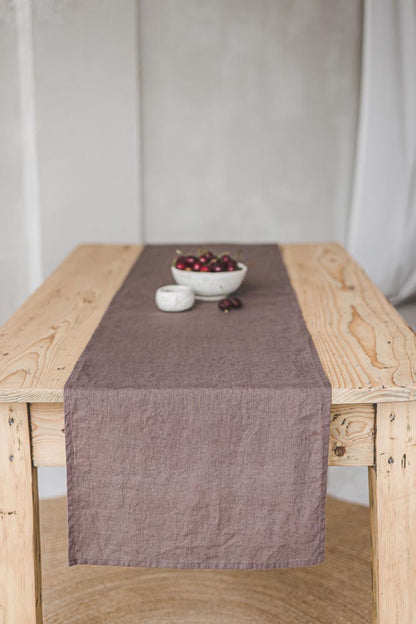 Cocoa linen table runner