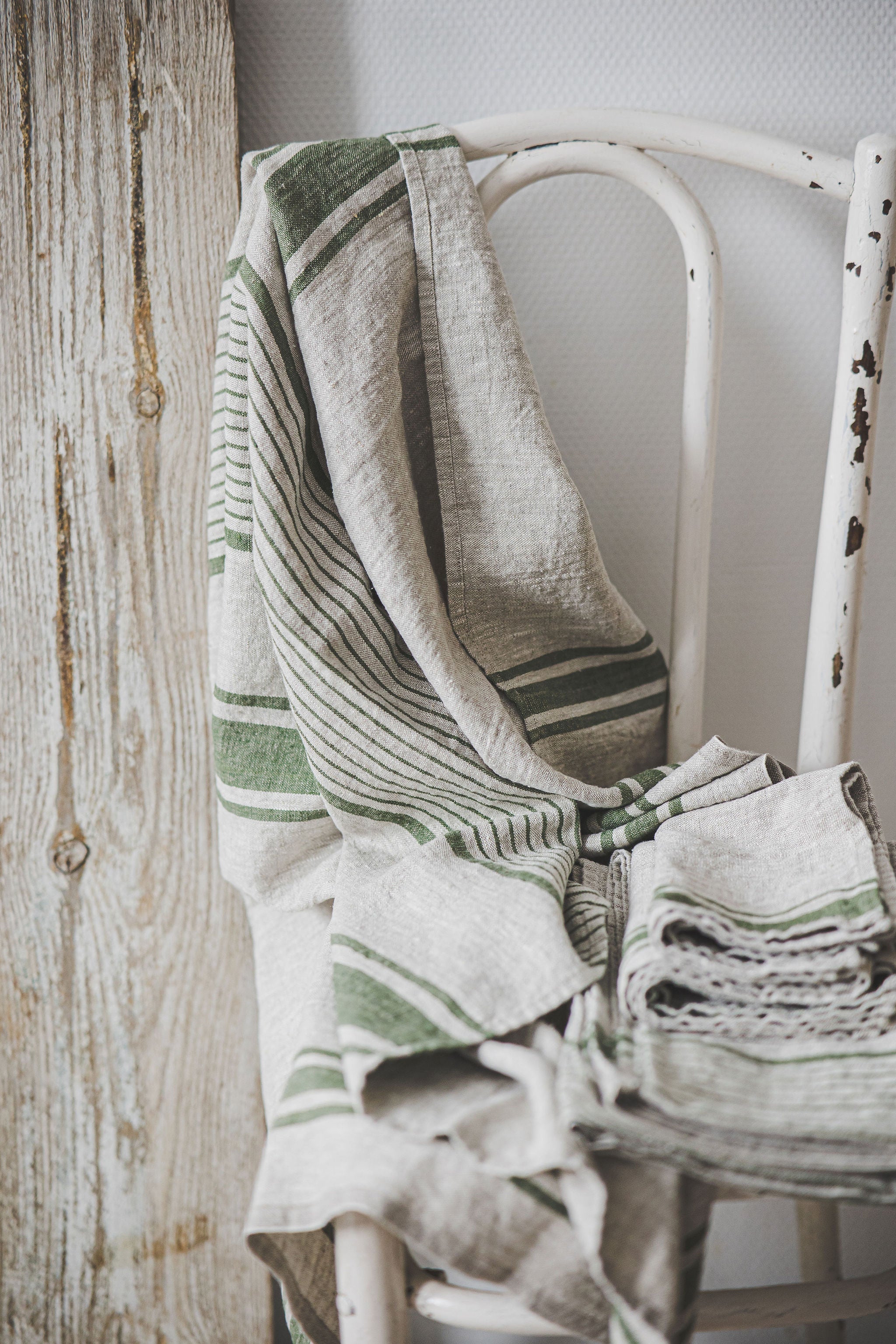 Linen bath towels with green stripes