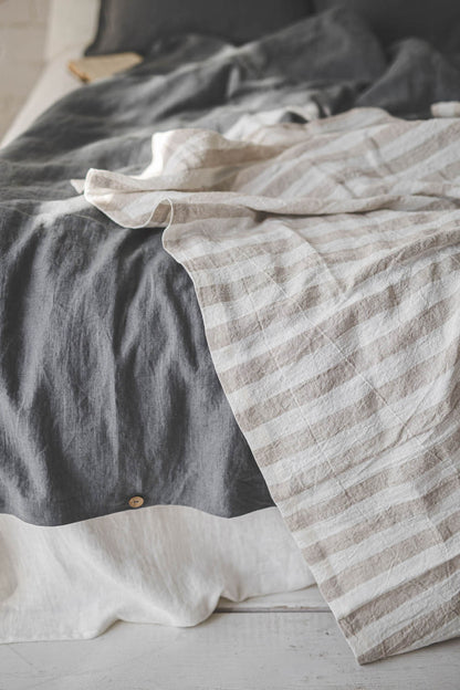 Linen throw blanket with white/natural stripes