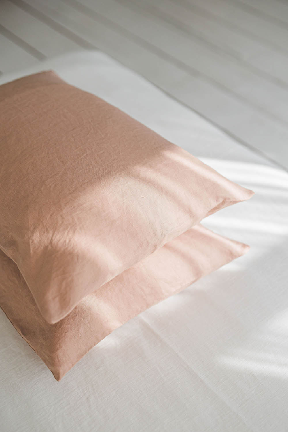 Misty rose linen pillowcase