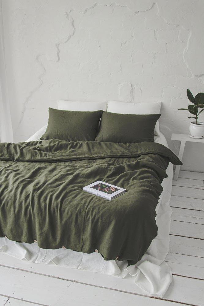 Forest green linen duvet cover with buttons