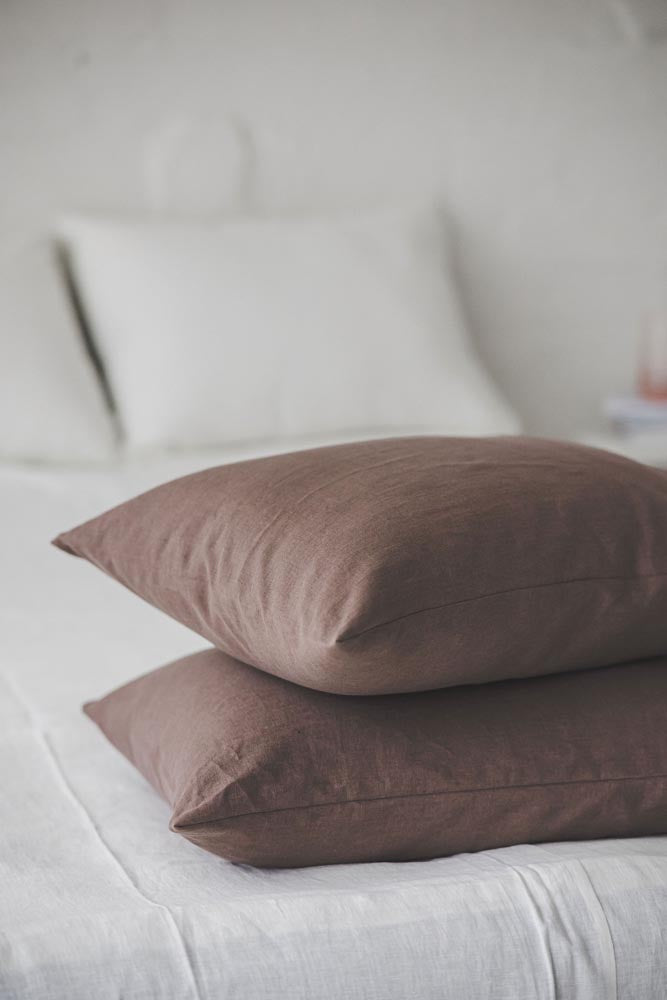 Cocoa linen pillowcase