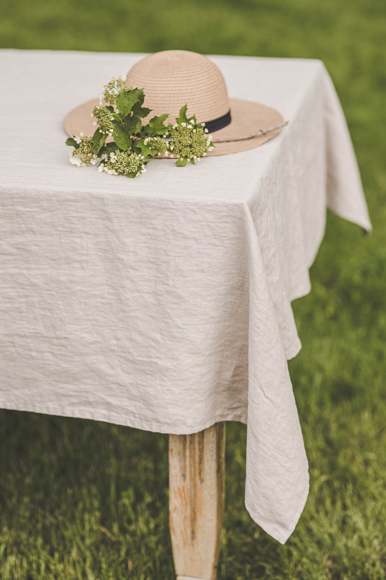 Sand linen tablecloth