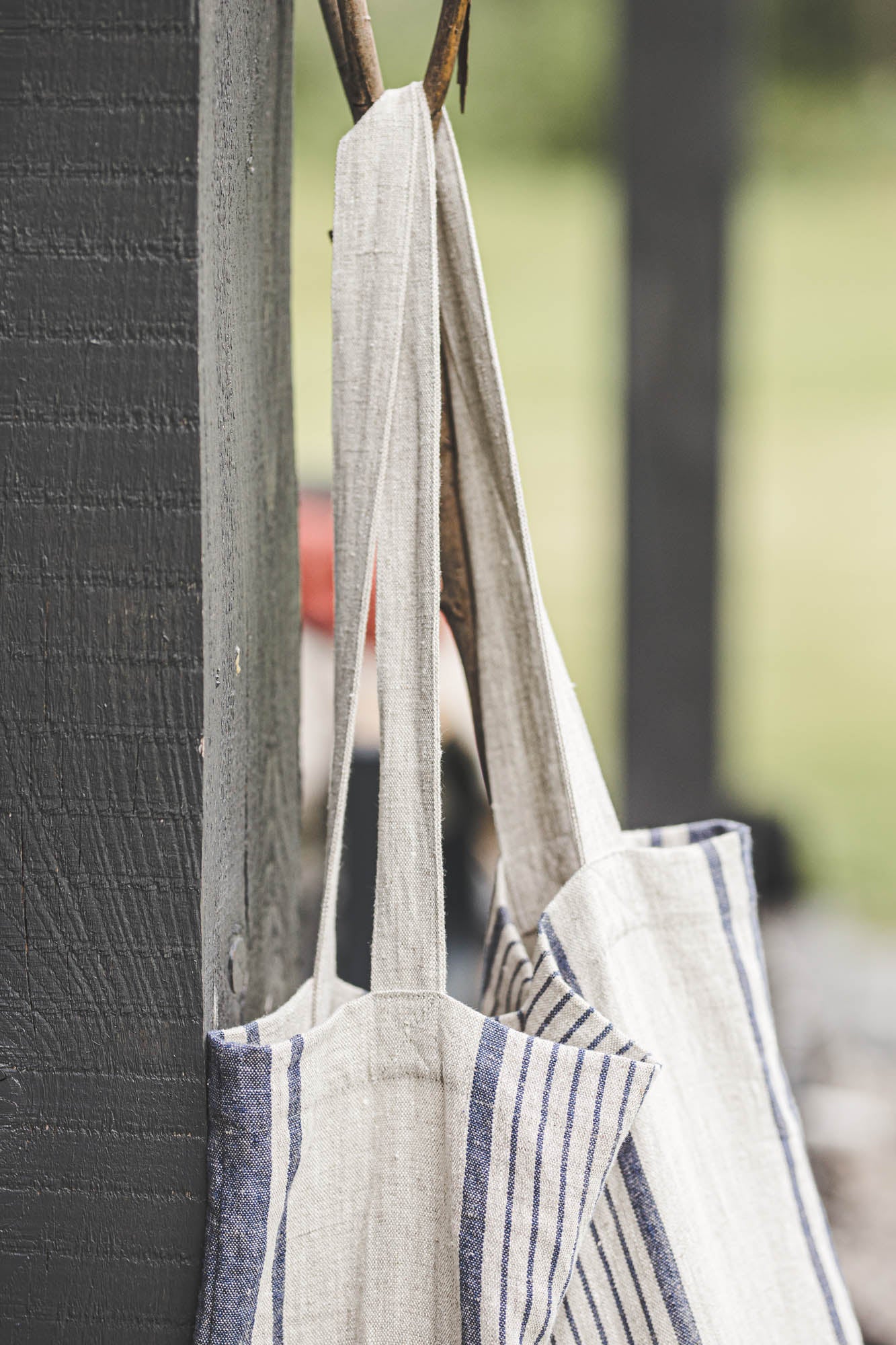 Linen tote bag with blue stripes