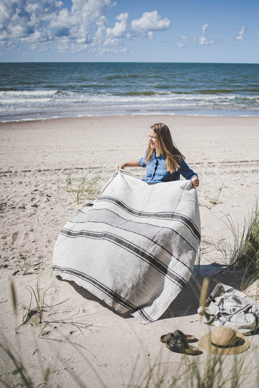 Linen beach towel with black stripes