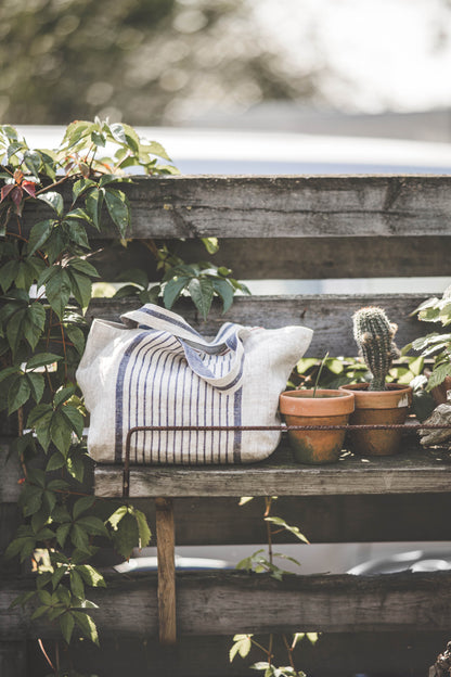 Linen handbag with blue stripes