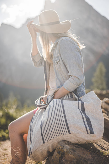 Linen beach bag with blue stripes