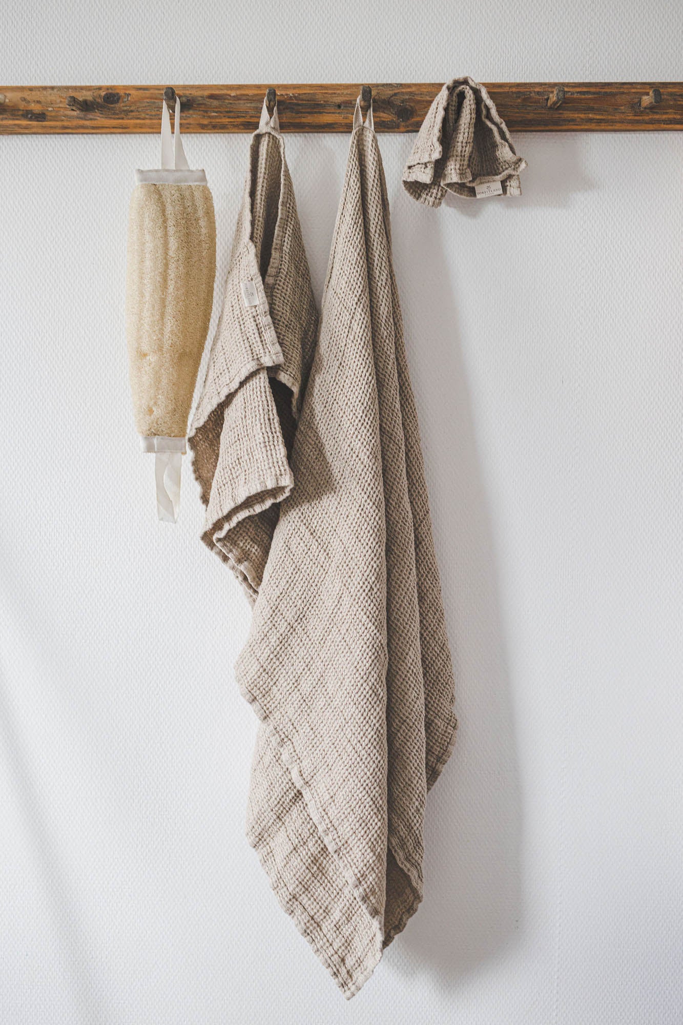 Heavyweight waffle linen bath towels