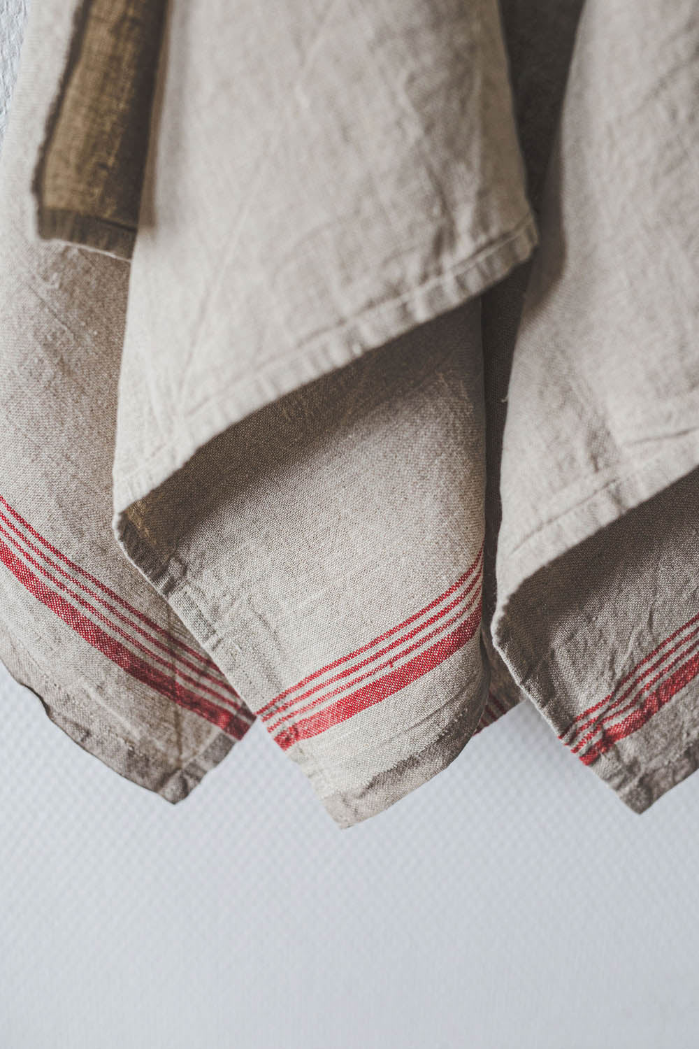 Natural linen tea towels with red stripes - set of 2